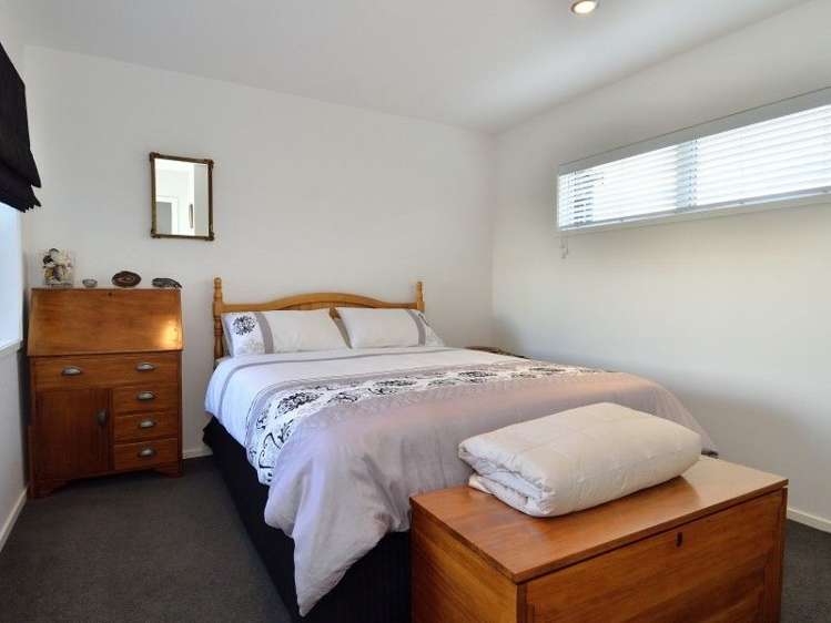 22 Pohutukawa Grove Lytton West_11