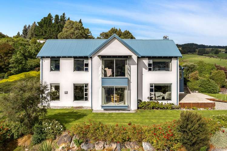 10 Glenfinlass Street Company Bay_29