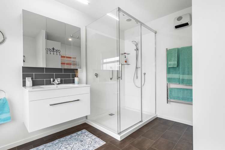 228 Plummers Point Road Whakamarama_13