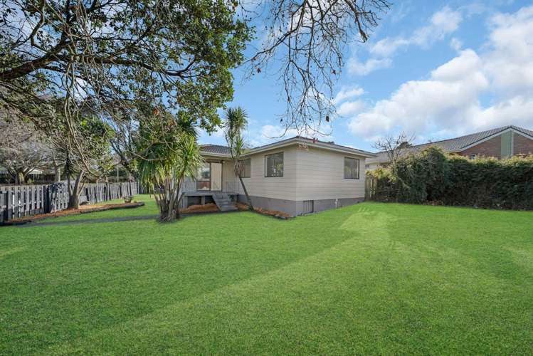 6 Redcrest Avenue Red Hill_15