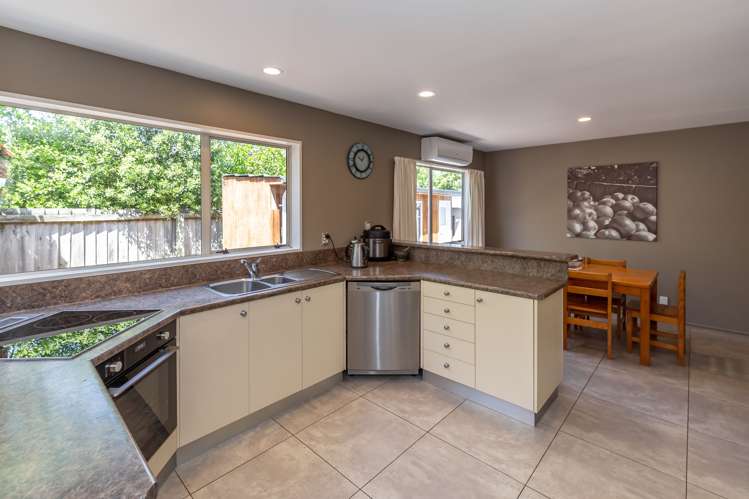 12 Taranaki Drive Woodend_8