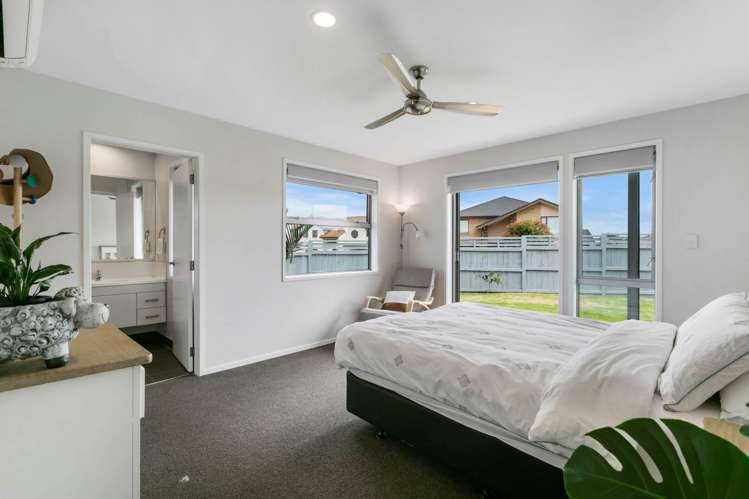 57 Sunningdale Street Wattle Downs_17