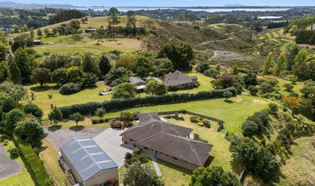 Big Views, House and Shed
