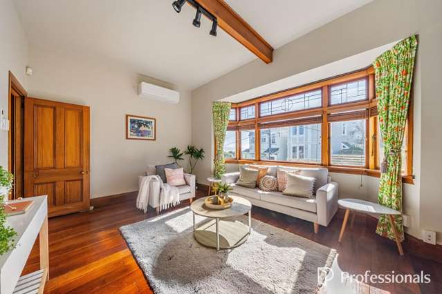 82 Nairn Street Mount Cook_4