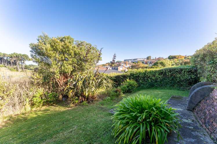 38 Norman Street Tainui_27