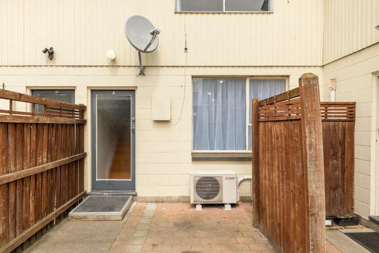 21 Olliviers Road Phillipstown_7