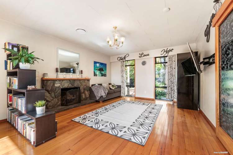 4191 Great North Road Glen Eden_13