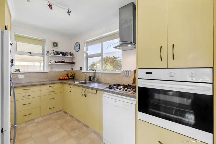 17 Surrey Street Manurewa_3