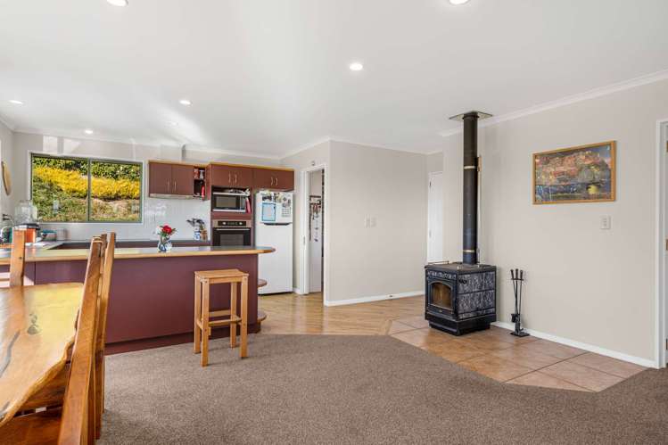 86 Totara View Road Wakefield_13