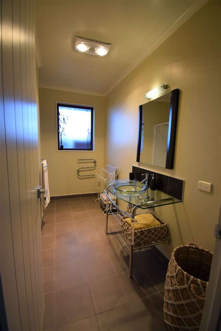 12a Alpine View Hokitika_11