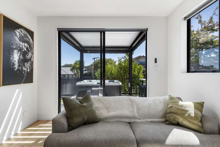 3 Lemon Grove Lane Greenhithe_9