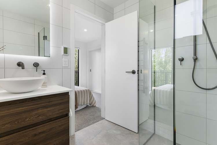 1/47 Taipari Road Te Atatu Peninsula_11