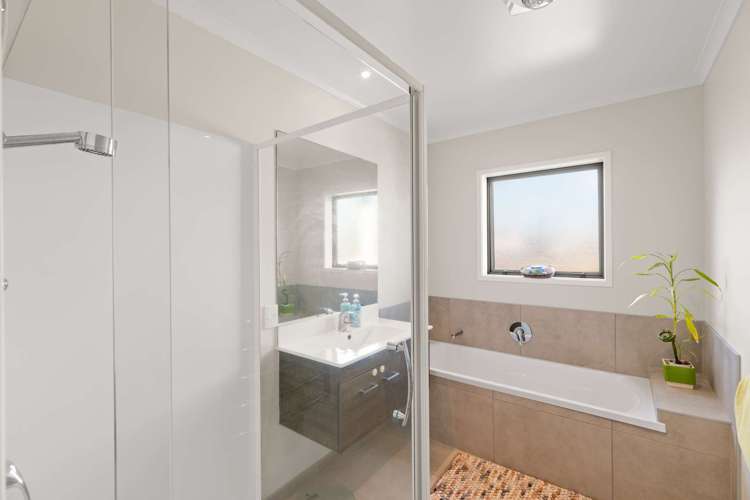 107 Parkview Drive Gulf Harbour_13