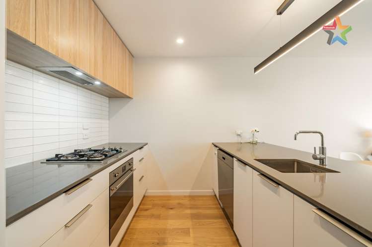 1b Wai-Iti Crescent Woburn_5