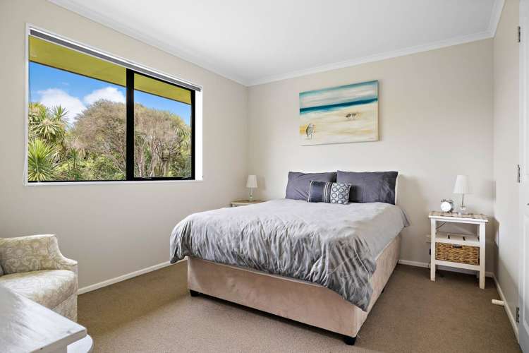 9 Grassfield Place Waimauku_21