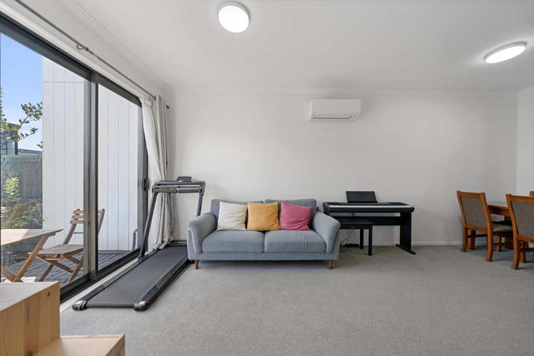 41 Manarini Road Westgate_11