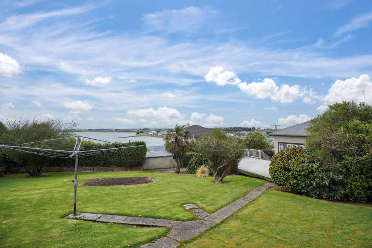 8 Osborne Street Riverton_25