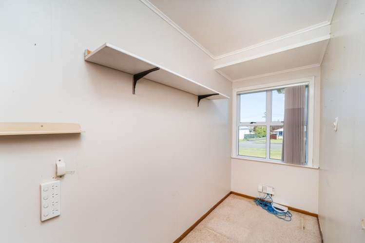 19 Haggitt Street Feilding_11