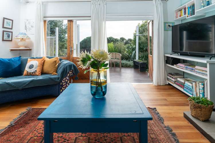 108 Wellington Road Paekakariki_11