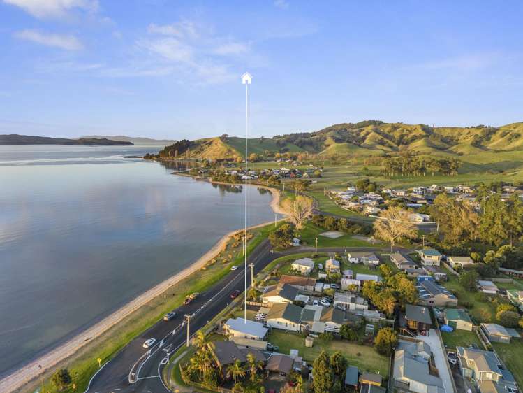 2 Kawakawa Bay Coast Road Kawakawa Bay_12