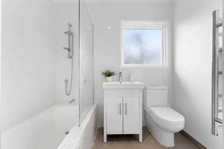 2/20 Crosby Road West Harbour_11