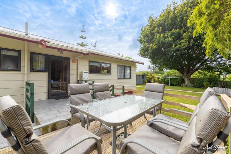 44a Larchmont Grove Totara Park_11