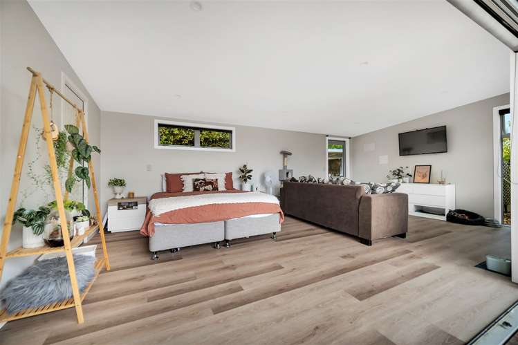 354 Bridge Valley Road Wakefield_22