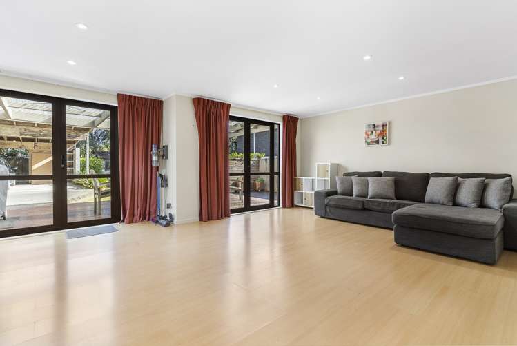 11 Golf Road Epsom_12