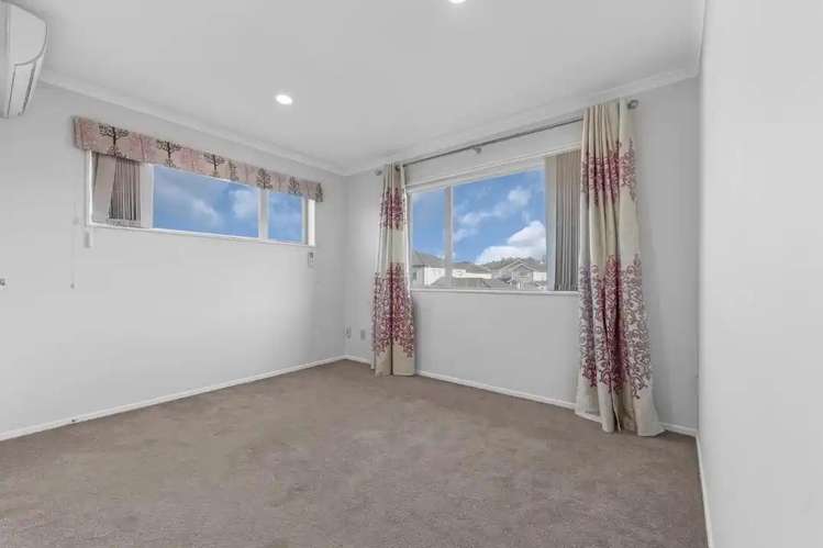 4 Bruckless Drive Flat Bush_11