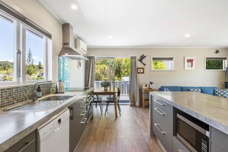 1/10 Philip Place Hillcrest_10