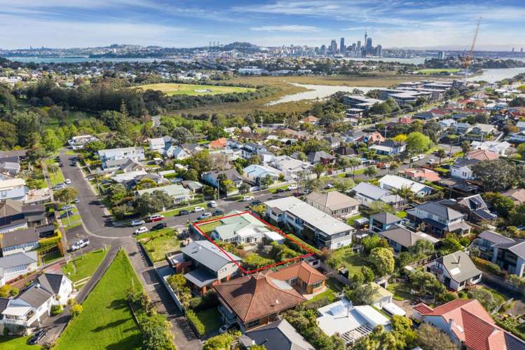 17 Hanlon Crescent Narrow Neck_24