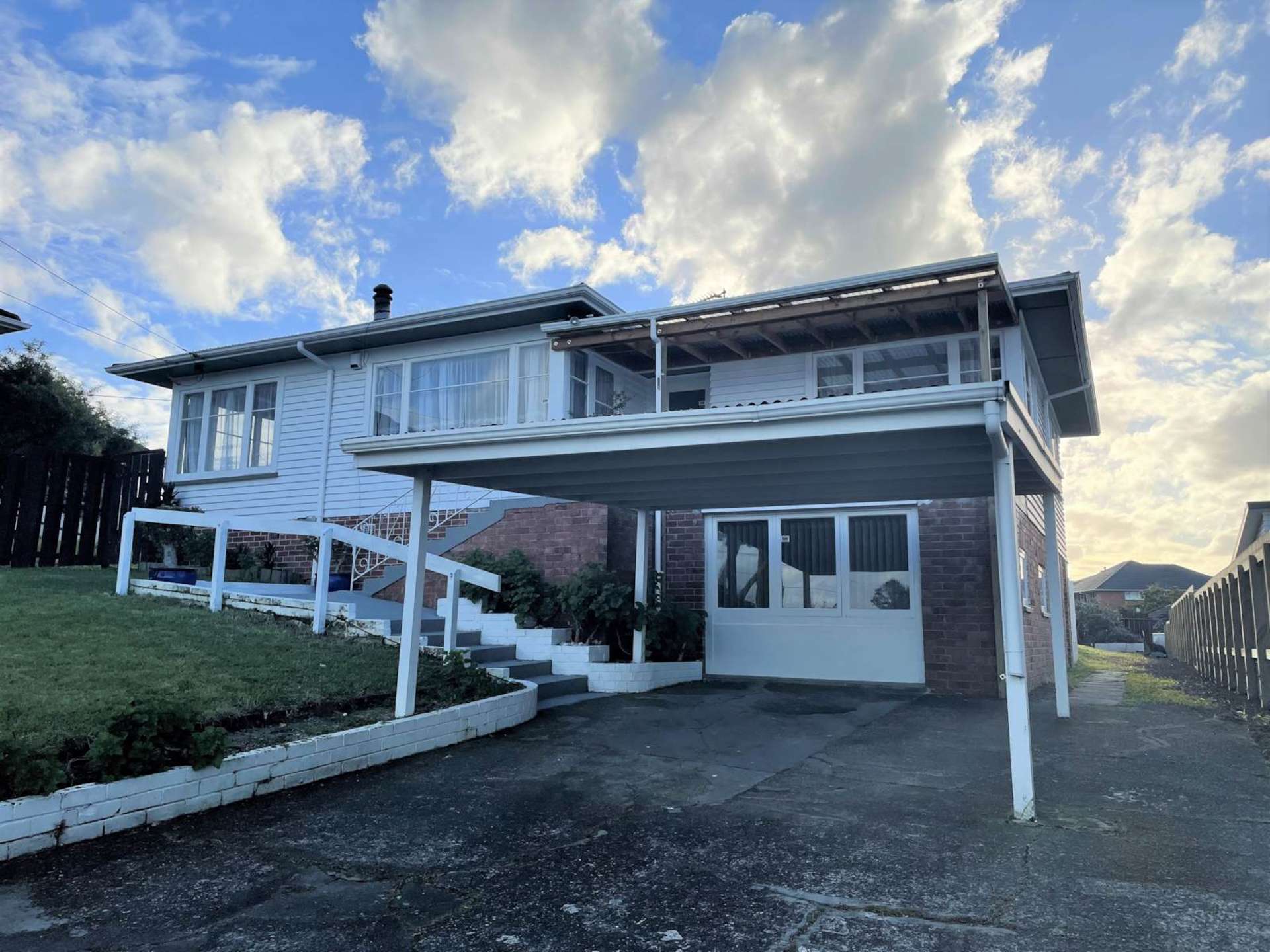 119 White Swan Road Mount Roskill_0