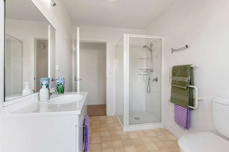 1 Ashmore Park Road Carterton_12