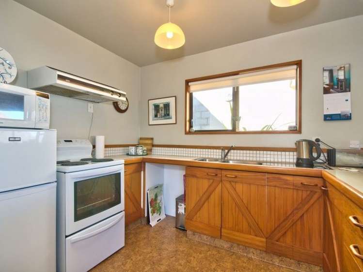 14a Cameron Place Fernhill/Sunshine Bay_7