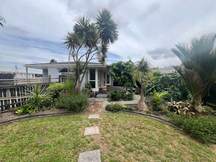 18 Huia Street Waiuku_1