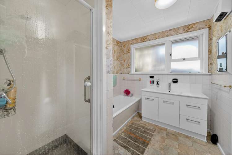 77 Cutts Road Russley_8