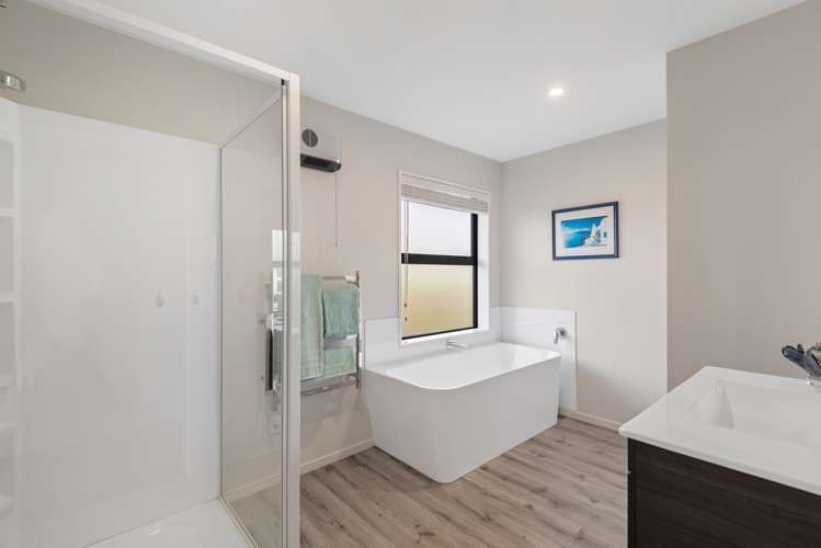 19 Landsborough Drive Darfield_17