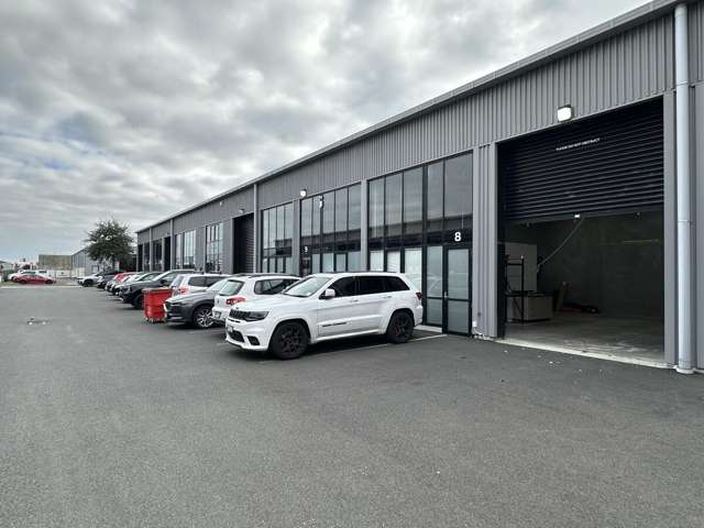 Unit 8, 4 Ashley Place Papamoa_1
