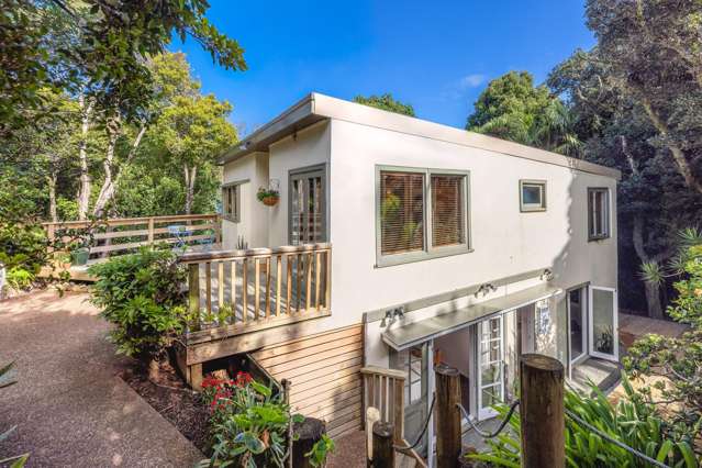 The Monkey House – Island Soul, Surprising Value