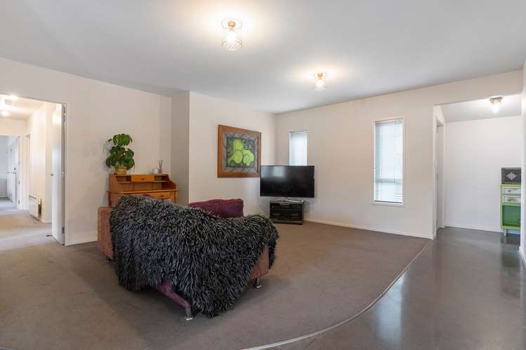 19 Dawn Parade Coastlands_6