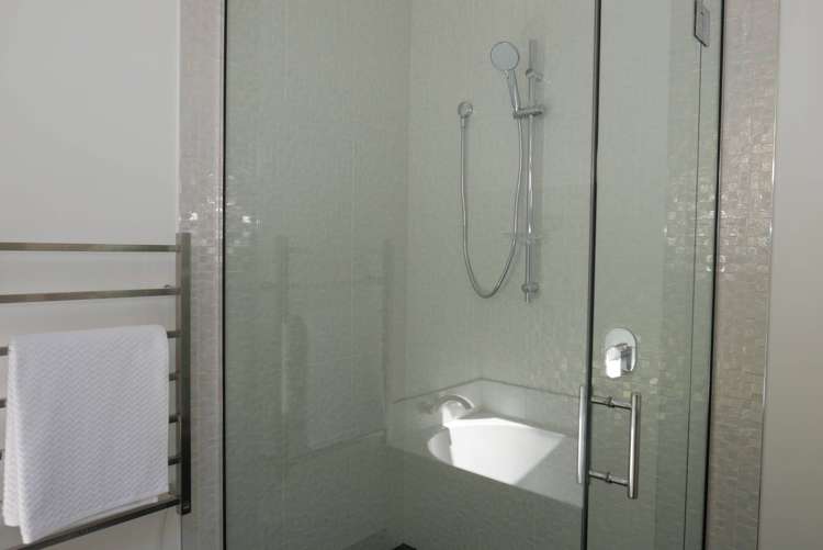 2/116 Hackthorne Road Cashmere_13