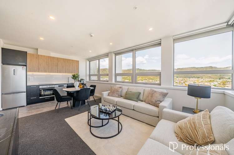 1/14/41 Percy Cameron Street_2