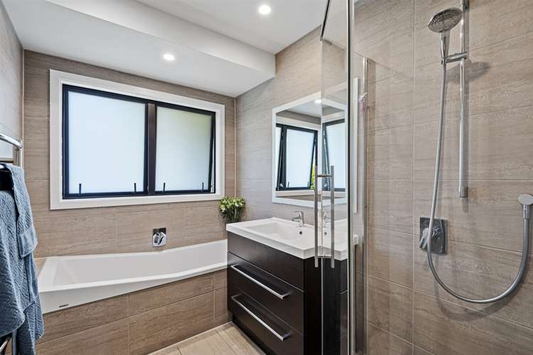 4 Pluto Place Beach Haven_22