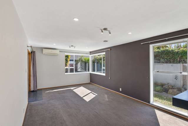 2/20 Sawyers Arms Road Northcote_4