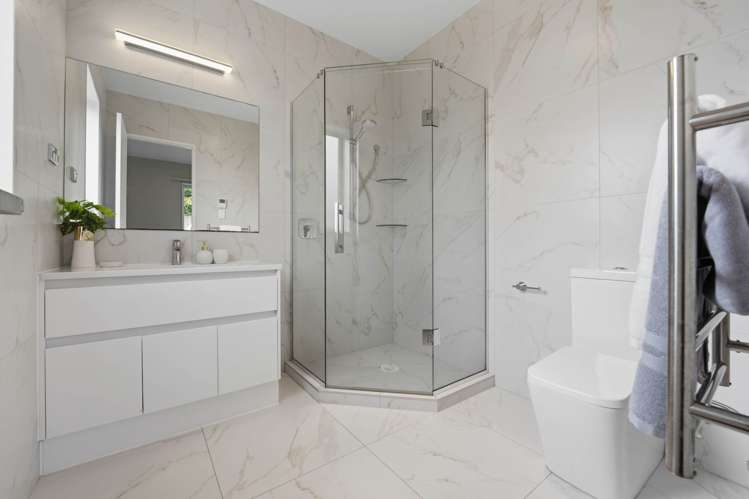 104 Admirals Court Drive Greenhithe_12