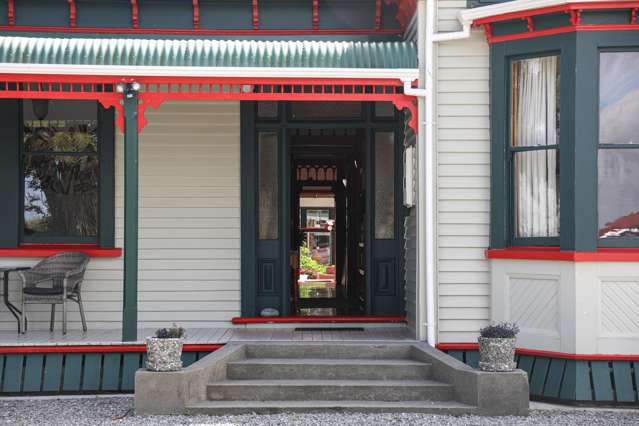 202 Stafford Street Hokitika_1