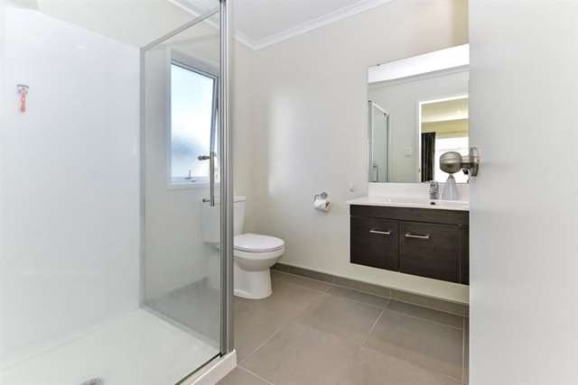 9 Thornton Green Karaka_2