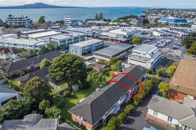 2/17a Anzac Street Takapuna_3