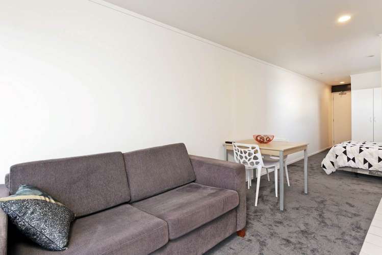 17F/8 Bankside Street City Centre_2