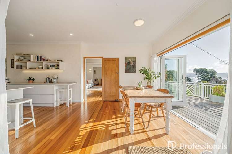 31 Walter Road Lowry Bay, Eastbourne_7